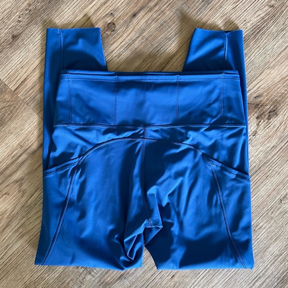 Lululemon Fast & Free HR Tight - Picture 6 of 13